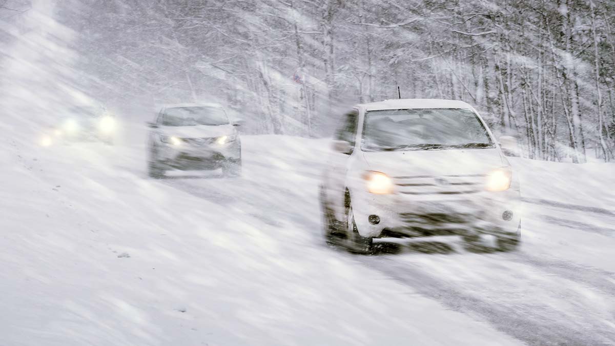 Из-за метели в Саратовской области ограничено движение