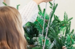 Что повесить на елку вместо мишуры: оригинальные идеи новогоднего декора