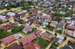 В Индонезии число жертв наводнений и оползней выросло до 811