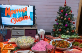 Газета The Guardian включила "Иронию судьбы" в список лучших фильмов к Новому году