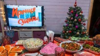 Газета The Guardian включила "Иронию судьбы" в список лучших фильмов к Новому году