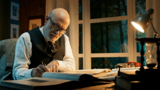 Минтруд стандартизирует писателей