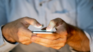 Россияне смогут установить самозапрет на входящие звонки из-за рубежа