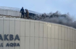 В Суздале из-за короткого замыкания горит единственный во Владимирской области аквапарк