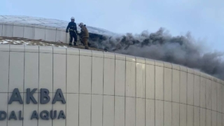 В Суздале из-за короткого замыкания горит единственный во Владимирской области аквапарк