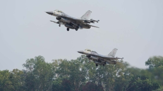 Истребители F-16 ВВС Таиланда нанесли удар по военному объекту Камбоджи