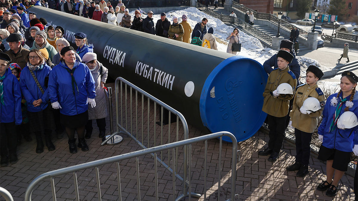 Открытие в Екатеринбурге выставки, посвященной операции "Поток"