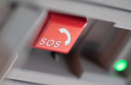 Россиян снова обяжут устанавливать SOS-кнопку на импортные автомобили