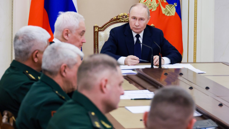 Путин поручил расширять полосу безопасности вдоль границы с Украиной