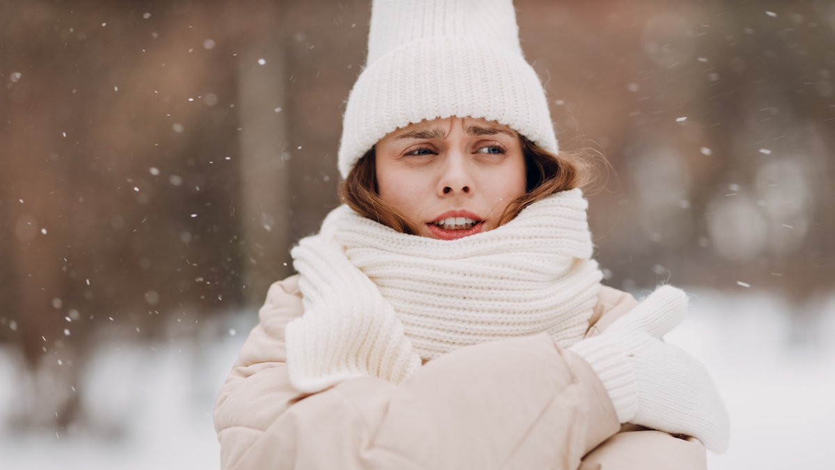 Почему обветривается кожа зимой