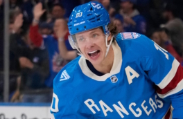 Артемий Панарин выведен из состава "Нью-Йорк Рейнджерс", игрок ожидает обмена