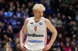 Баскетболист Касаткин вернулся в Россию, его обменяли на француза Винатье