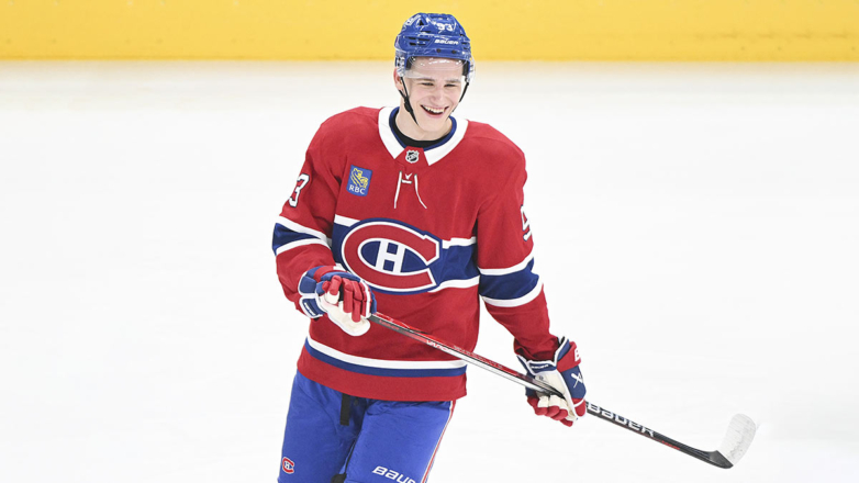 Демидов и Аскаров попали в топ-5 претендентов на приз "Колдер Трофи"