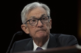 Трамп назвал главу ФРС "кретином" и пообещал его скорую отставку