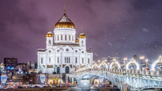 Более 600 спасателей будут дежурить на рождественских службах в Москве