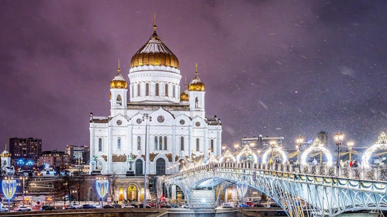 Более 600 спасателей будут дежурить на рождественских службах в Москве