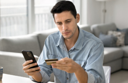 Банки РФ в рамках борьбы с мошенничеством заблокировали 2–3 млн карт и счетов физлиц с начала года – "Ъ"