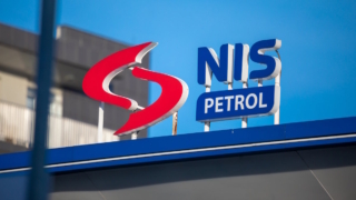 Венгерская MOL может завершить выкуп российской доли в NIS к середине марта