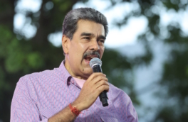 Мадуро за рулем вспомнил об общении с Трампом