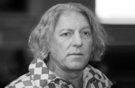 Умер соведущий "Вечернего Урганта" Александр Олейников