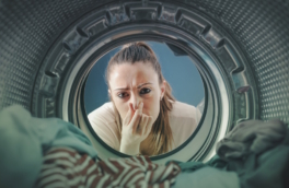 Как избавиться от запаха в стиральной машине: простая хитрость, которая поможет решить проблему