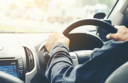 В Росстандарте ответили на вопрос о возможном запрете праворульных автомобилей