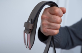 Ученика выпороли ремнем перед одноклассниками в лицее в Уфе