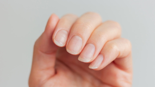 Ногти перестали слоиться и растут в 2 раза быстрее: трачу на уход за ними всего 5 минут