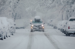 Московских и подмосковных водителей призвали отказаться от личного транспорта на фоне снегопада