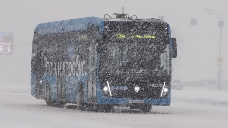 Москвичей предупредили о возможных изменениях в работе наземного транспорта на фоне непогоды