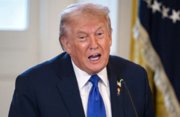 Трамп заявил о пересечении властями Ирана "красной линии"