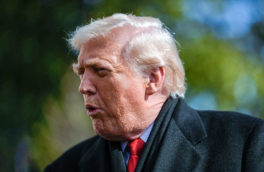 Трамп направил флот к Ирану и пригрозил атакой страшнее "Полуночного молота"