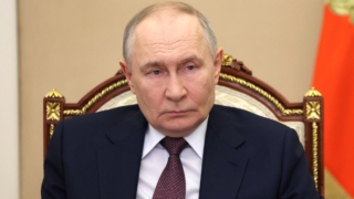 Запас лекарств, доля отечественных ЖНВЛП, создание новых фармпроизводств: что рассказали Путину