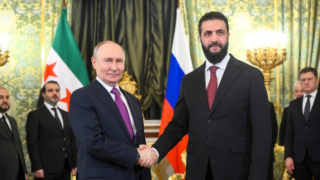 Путин поддержал усилия аш-Шараа по восстановлению территориальной целостности Сирии