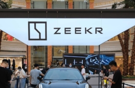 В сети появились фото салона Zeekr 8X: первый взгляд до дебюта в 2026 году