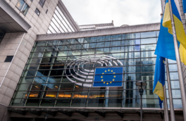ЕП одобрил кредит Украине на €90 млрд