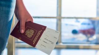 Минтранс объяснил рост цен на авиабилеты