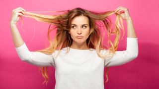 Забыла о секущихся кончиках и отрастила волосы до талии: достаточно было просто поменять уход