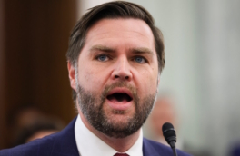 Вэнс заявил о переговорах с Россией об обновлении ДСНВ