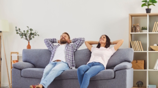 Как продлить себе февральские праздничные выходные и не ходить на работу: юрист перечислил законные способы