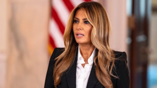 Жена Трампа намекнула на продвижение в работе по детям с Украины