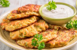 Всего 2 моркови и 2 картофелины: готовлю сочные овощные оладьи без грамма муки за 30 минут