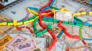 Вслед за "Колонизаторами": по настольной игре "Билет на поезд" снимут фильм и не только