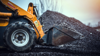 Погрузчик с весами в ковше и оптимизированной гидравликой создали в Челябинске