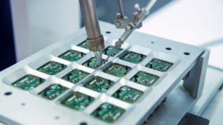 Мировые продажи полупроводников выросли за год на 25,6% и приблизились к $800 млрд