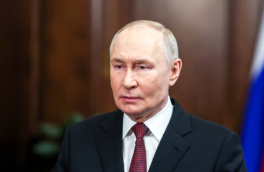 Россия сражается за свое будущее и независимость, заявил Путин