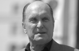 "Любивший запах напалма по утрам" актер Роберт Дюваль умер