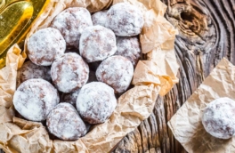 Если нет времени, готовлю шоколадное печенье "Снежки": все удивляются, какое оно вкусное