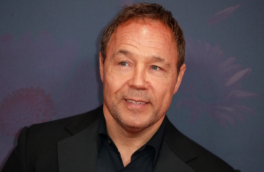 Появился трейлер фильма "На цепи" со звездой сериала "Переходный возраст" Стивеном Грэмом