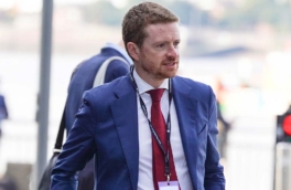 Глава аппарата Стармера уволился из-за посла в файлах Эпштейна – СМИ